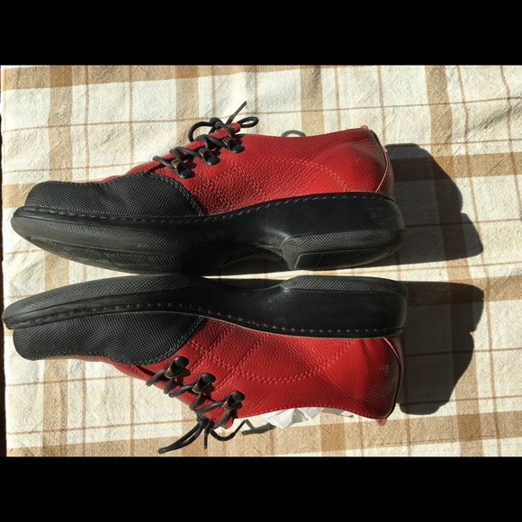 Dansko Red and Black tie-up Walking Shoes - Picture 5 of 16
